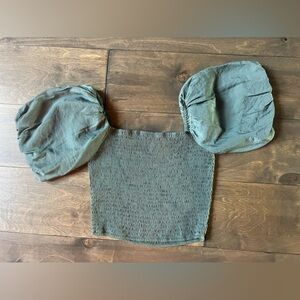 Off shoulder crop top women’s small